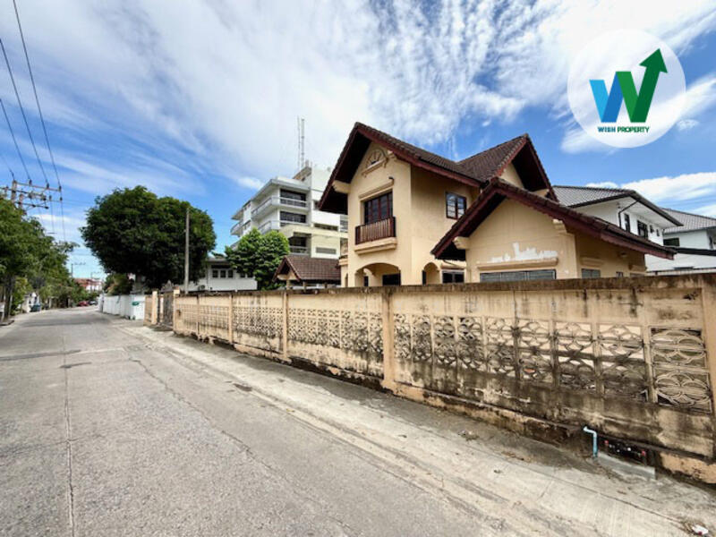 For sale Land Baan Mitraphap Onnut 46, Bangkok