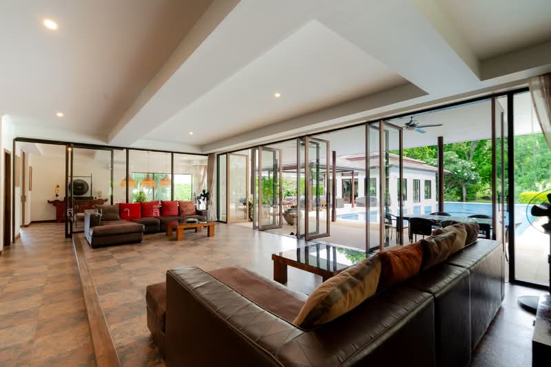 Palm Hills Golf Club and Residence, Phetchaburi