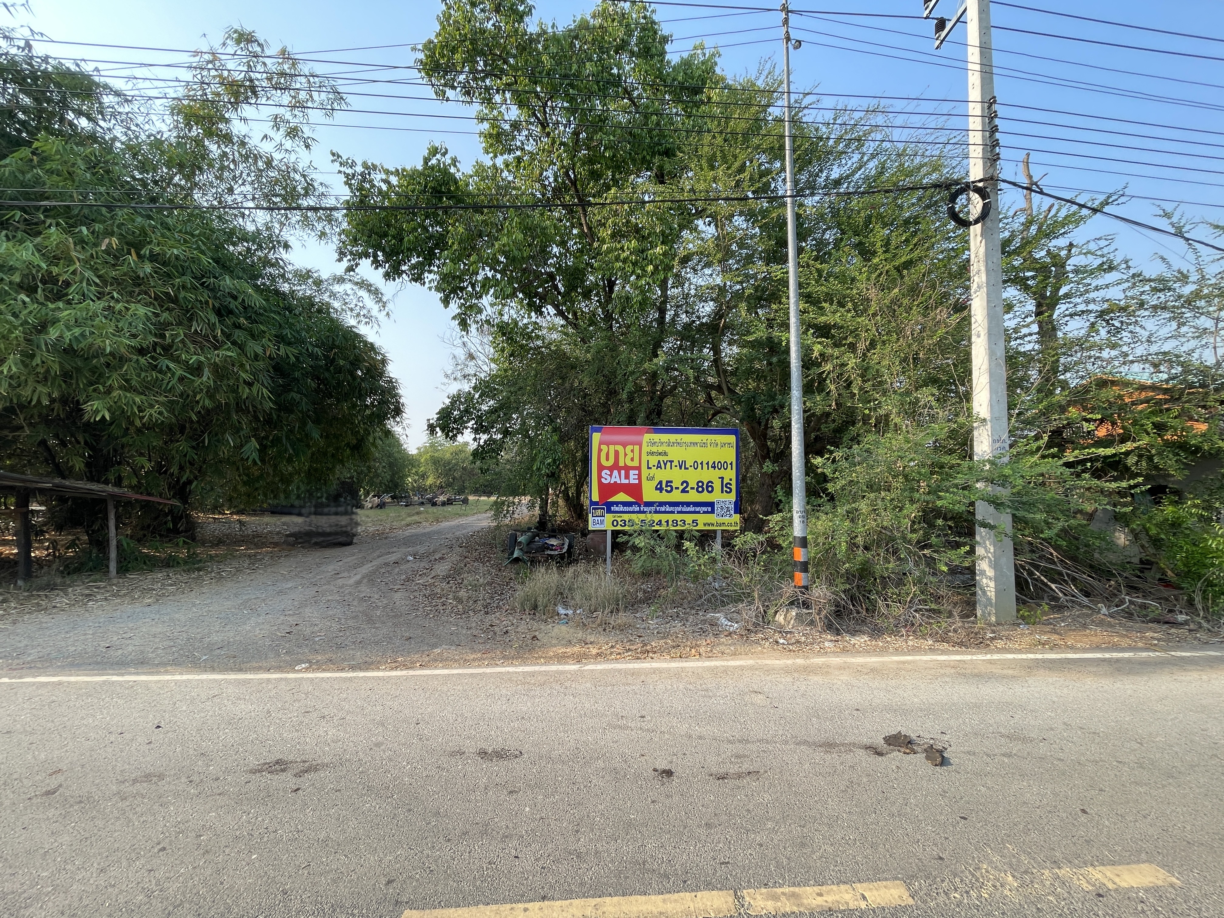 4-Plots of vacant land.