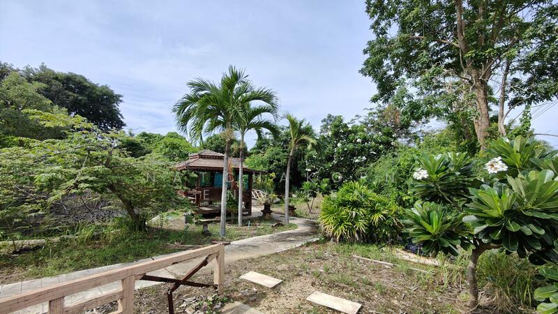 Land for sale, 35 rai, Mae Ramphueng Beach, Taphong, Mueang, Rayong., Rayong