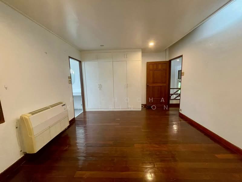 2-BR House, Bangkok