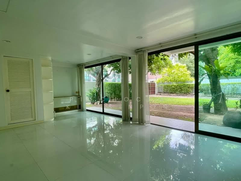 2-BR House, Bangkok
