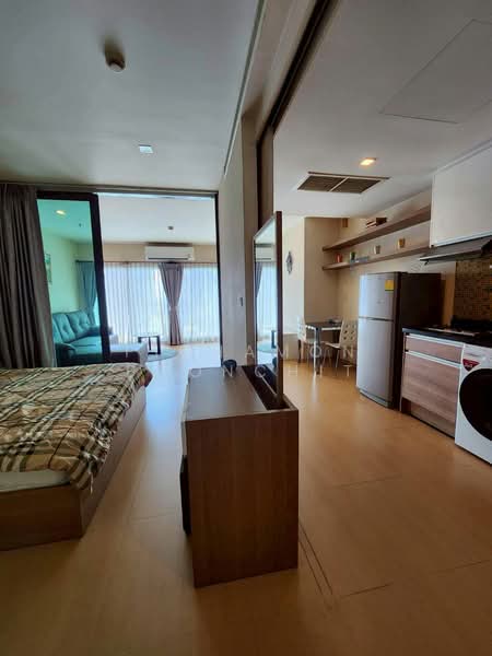 Noble Remix, Bangkok