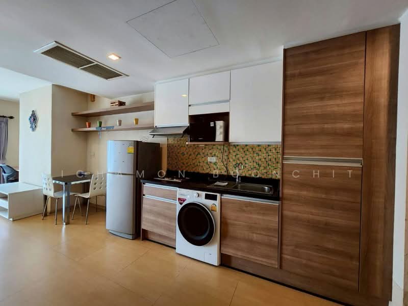 Noble Remix, Bangkok