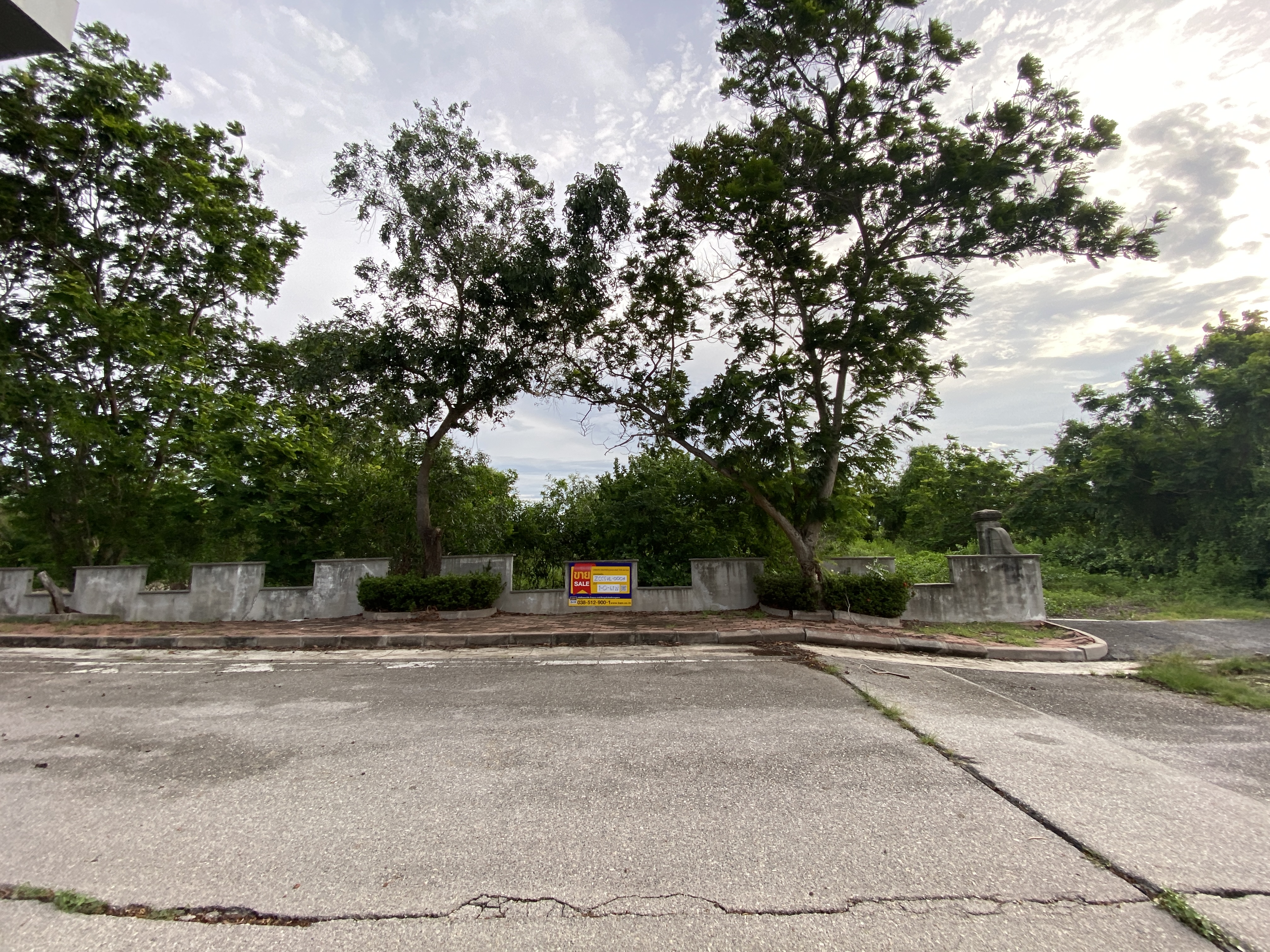 Empty land, Lak Siad Villa Project, 3 Cha Cheong Thai.