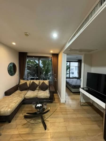 Collezio Sathorn-Pipat, Bangkok