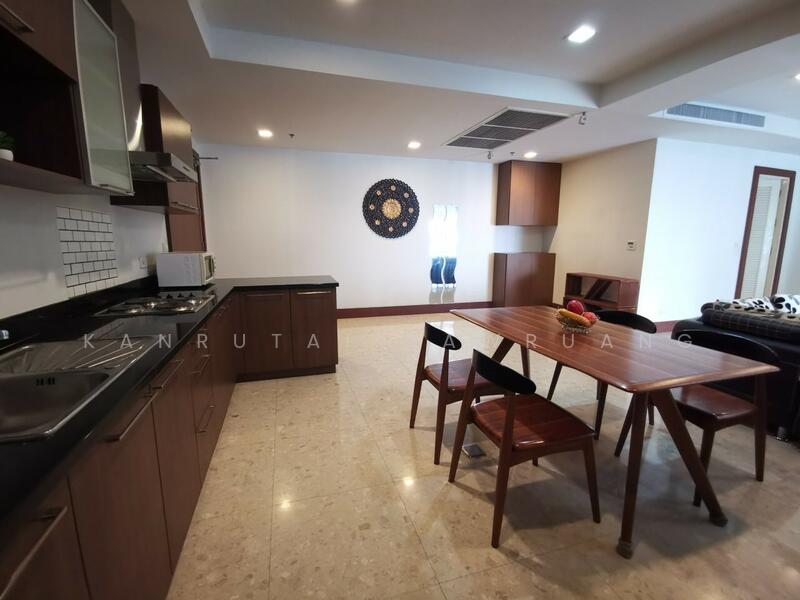 Nusasiri Grand, Bangkok