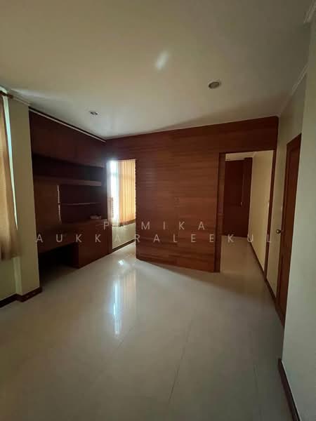 4-BR House, Bangkok