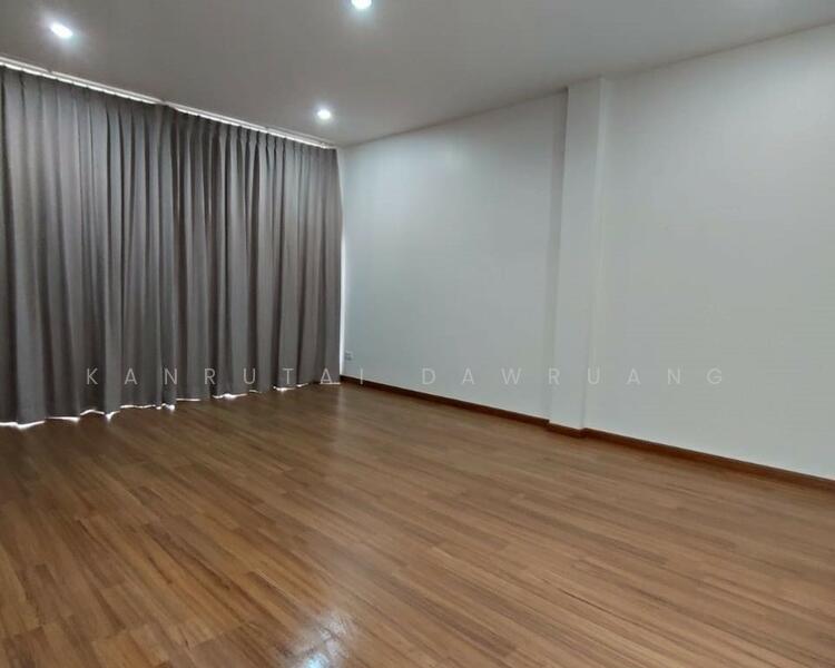 Haus 35 Chaengwattana, Nonthaburi