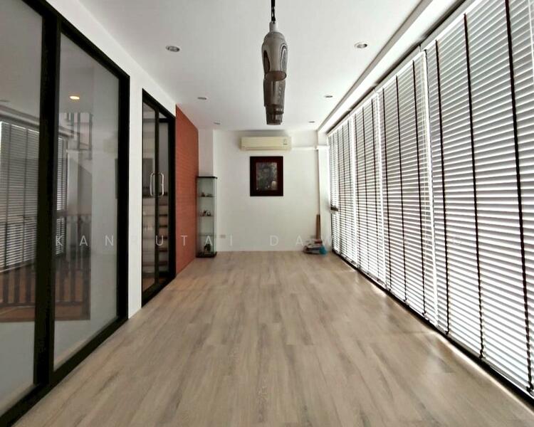 Haus 35 Chaengwattana, Nonthaburi