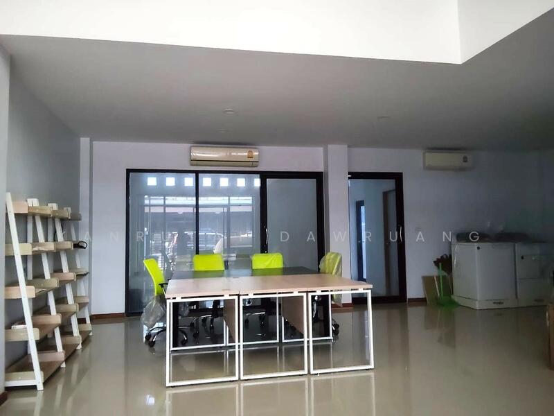 Haus 35 Chaengwattana, Nonthaburi