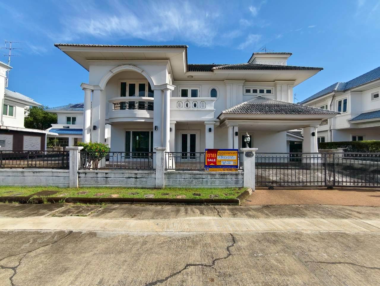 บ้านเดี่ยว 2 ชั้น โครงการธนทองเลคไซด์ซิตี้