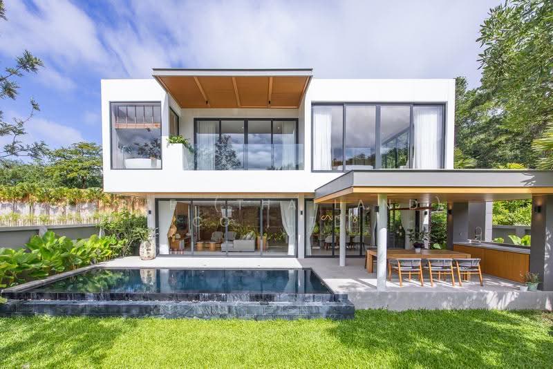 Tiara Saku, phuket
