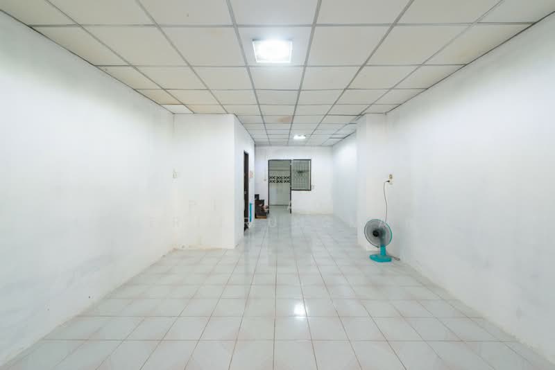 หมู่บ้านเพชรธานี, Nonthaburi