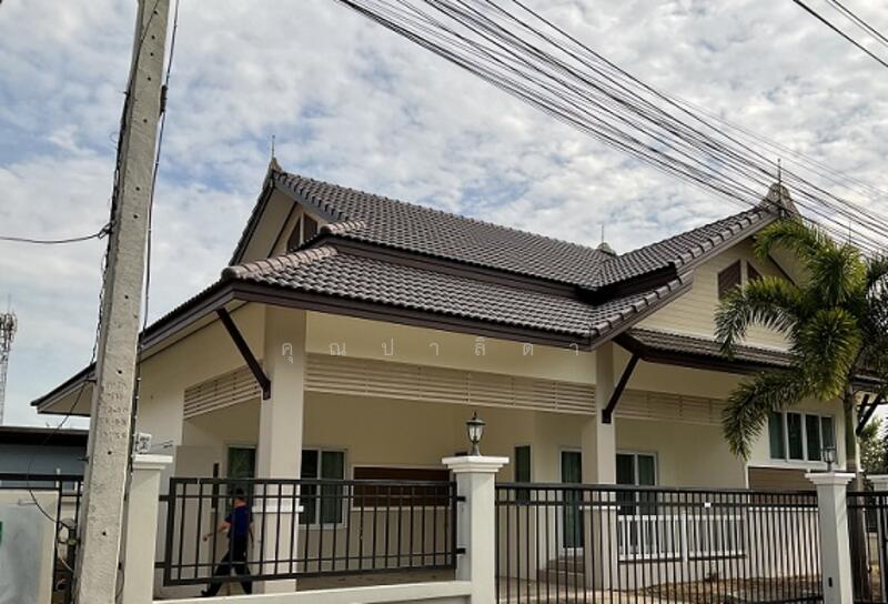 บ้านปาริชาต, Chiang Mai