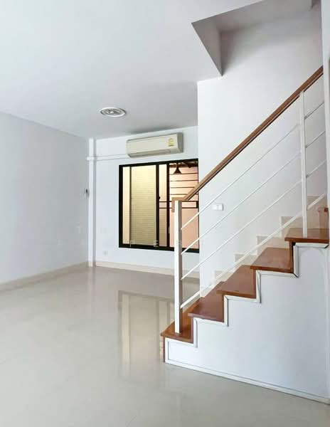 The Villa Ramkhamhaeng - Suvarnabhumi, Bangkok
