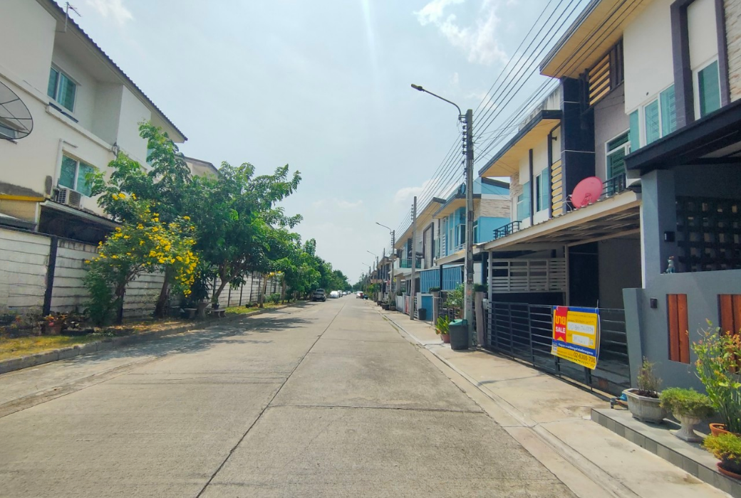 Gusto Town Home