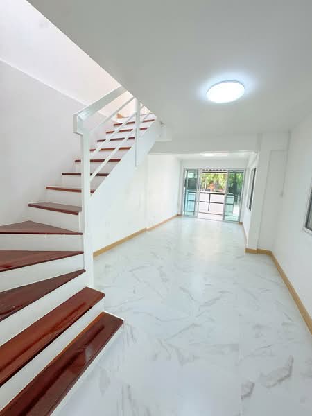 Baan Eua Arthorn San Kamphaeng, Chiang Mai