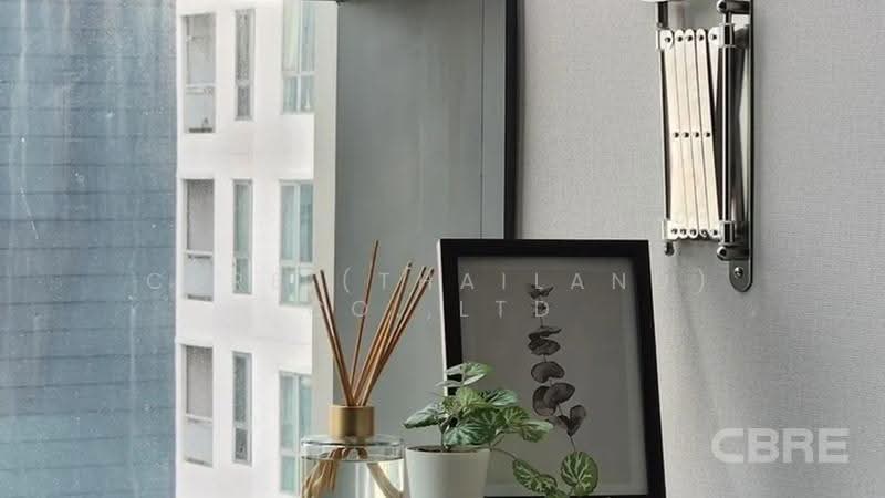 Tait Sathorn 12, Bangkok