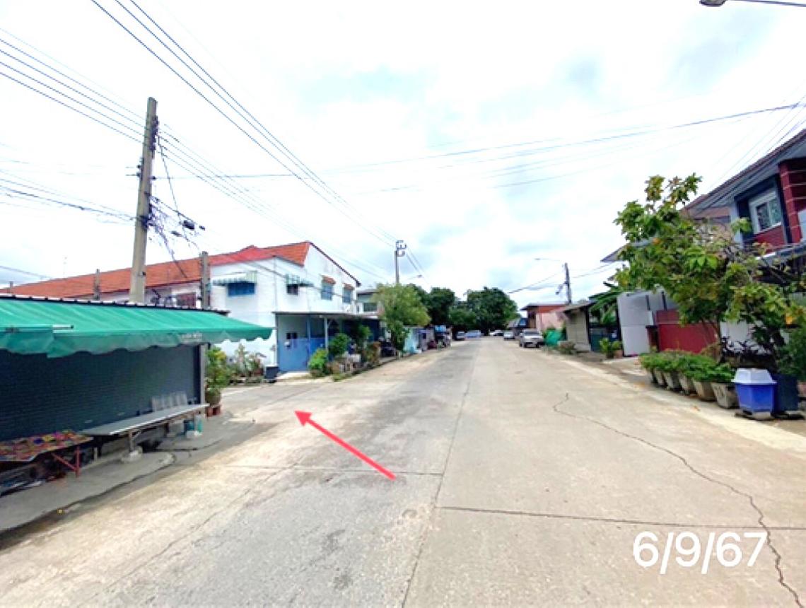 ทาวน์เฮ้าส์ บัวทอง 4 บางบัวทอง นนทบุรี
