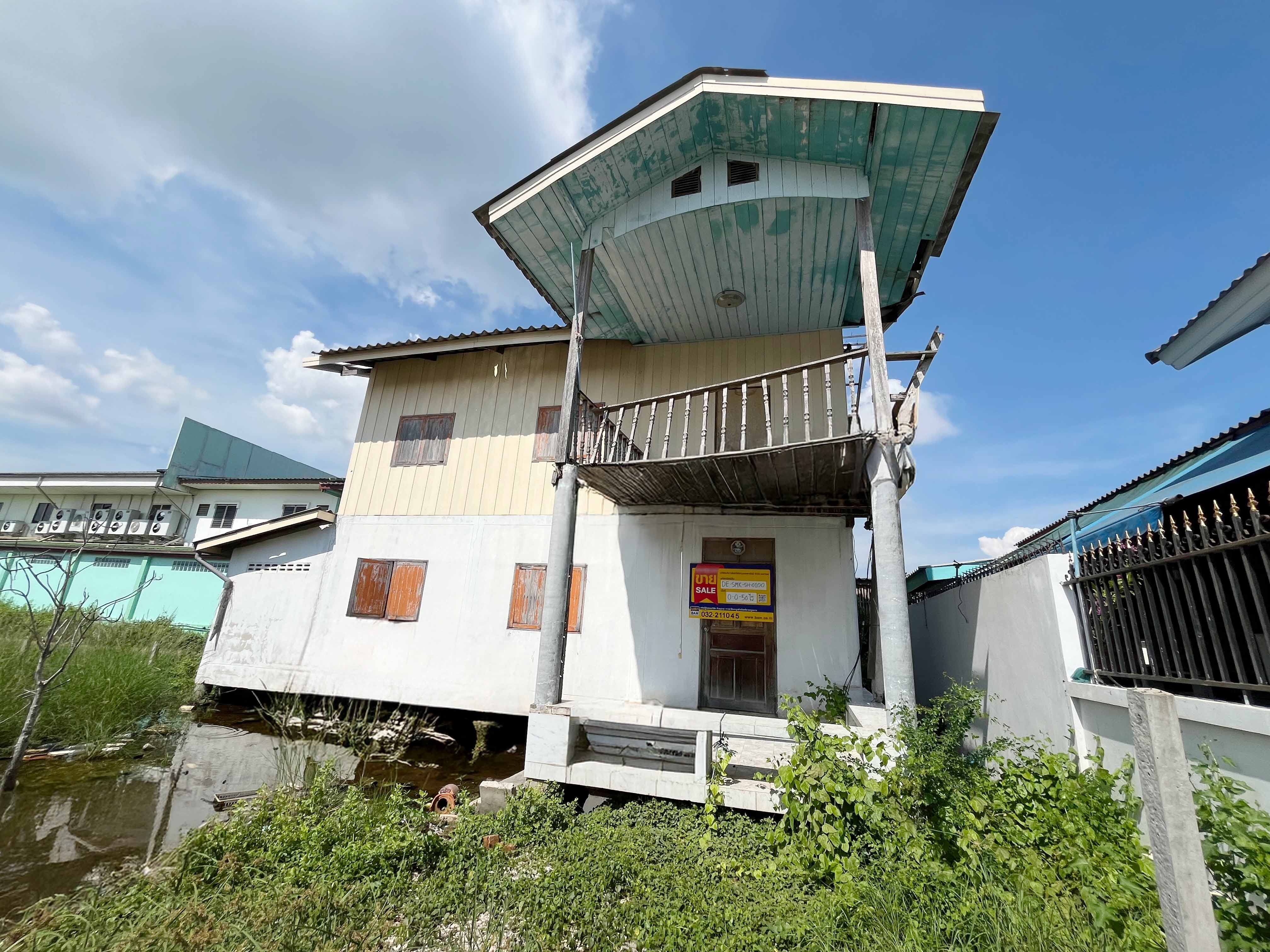 Single-Family Home in Samut Songkhram City