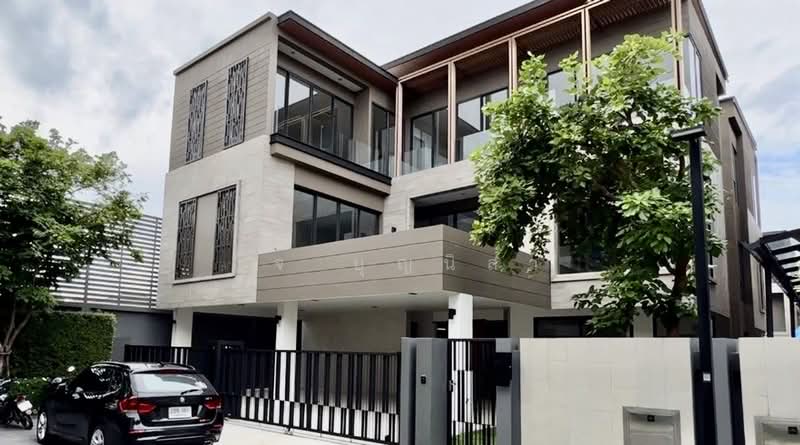 Vana Residence Rama9 – Srinakarin, Bangkok