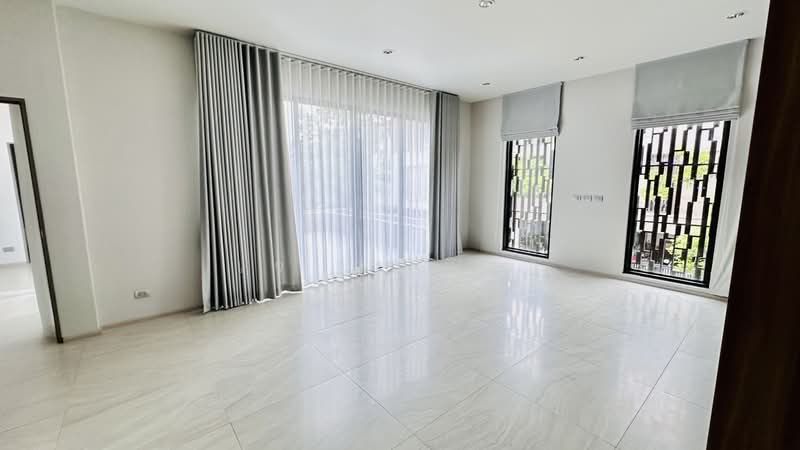 Vana Residence Rama9 – Srinakarin, Bangkok