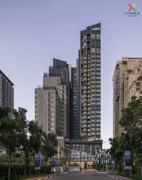 IDEO Sathorn-Wongwian Yai, Bangkok