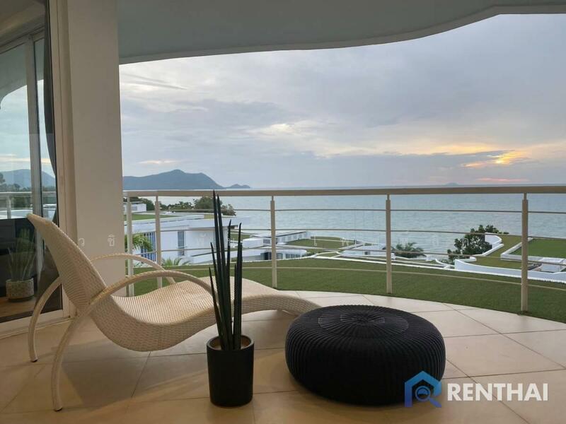 Pure Sunset Beach, Chon Buri (Pattaya)