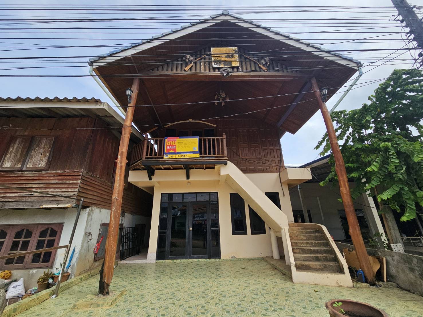 บ้านเดี่ยวครึ่งตึกครึ่งไม้ 2 ชั้น ปราจีนบุรี