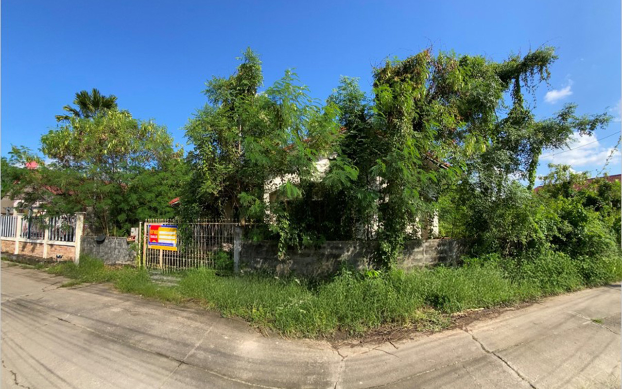 Single-Family Home in Ubon Ratchathani City