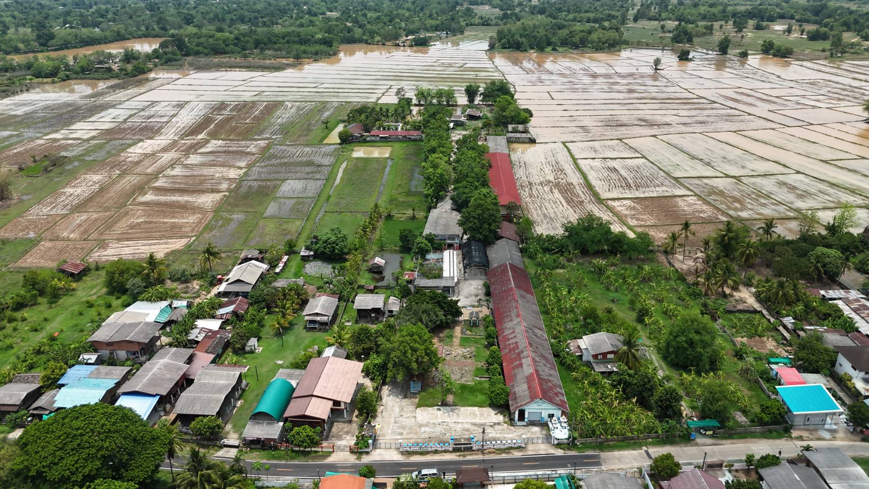 ที่ดินพร้อมสิ่งปลูกสร้าง ลำปาง
