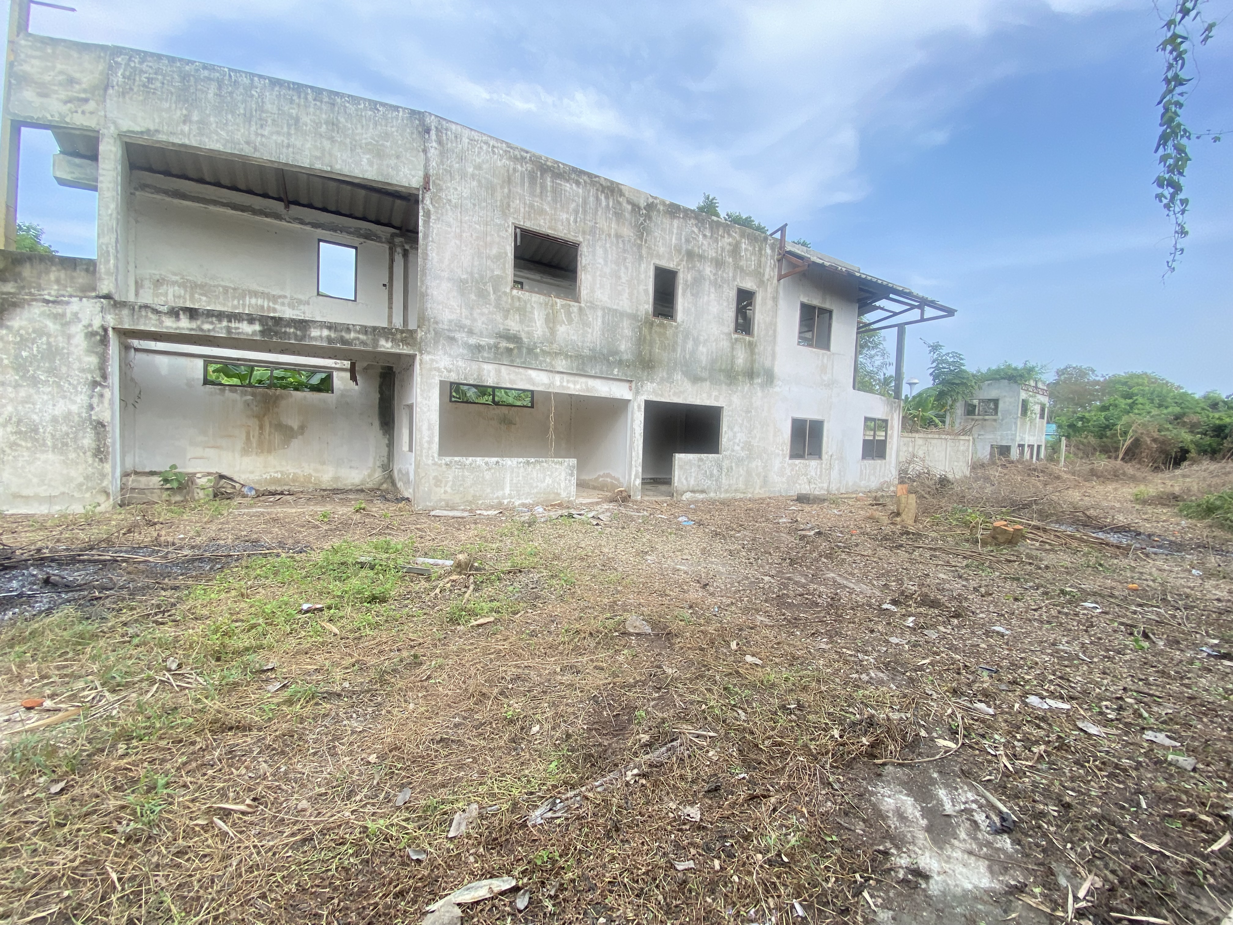 อาคารสำนักงาน โพธาราม
