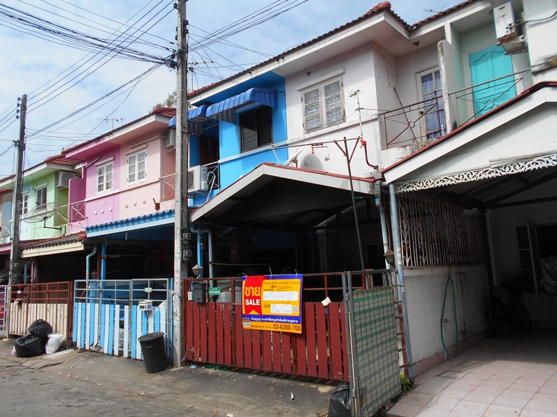 ทาวน์เฮ้าส์ 2 ชั้น โครงการธนาริน ลำลูกกา
