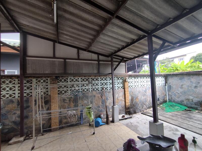 หมู่บ้านมโนรมย์ 4, Bangkok