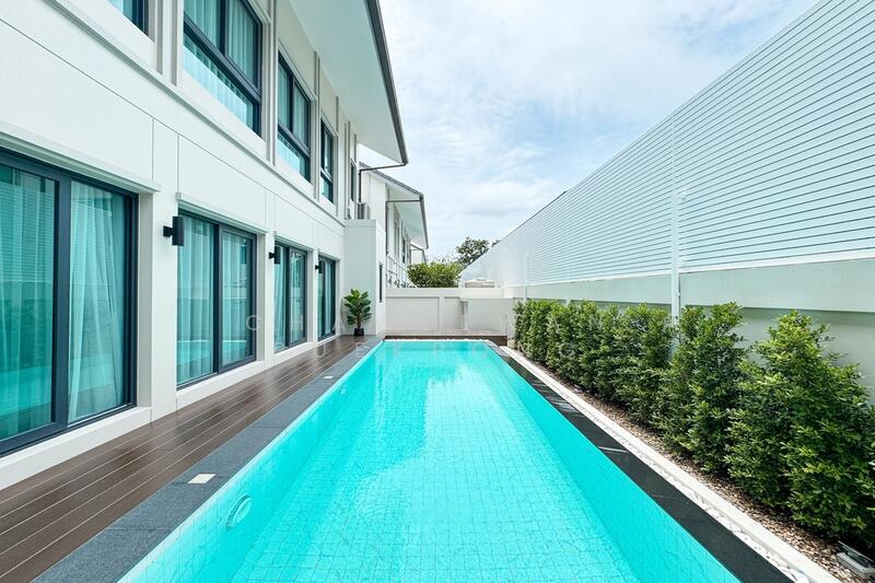 The Lavish, Chon Buri (Pattaya)