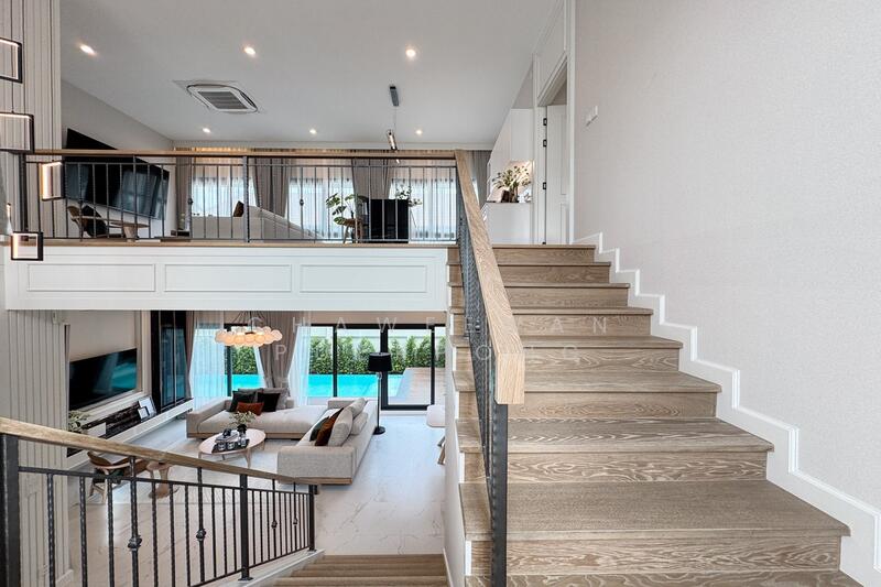 The Lavish, Chon Buri (Pattaya)
