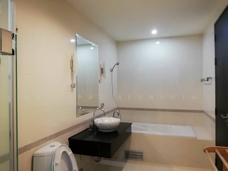 Baan Klang Krung Siam-Pathumwan, Bangkok