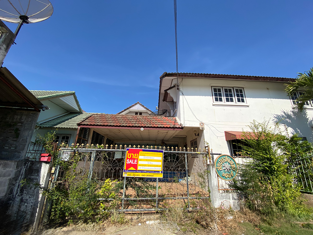 Single-detached house in Uthumphon Phisai, Si Sa Ket Province