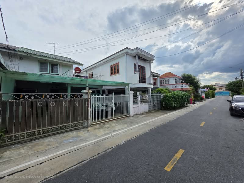 Baan Rattanathibet, Nonthaburi