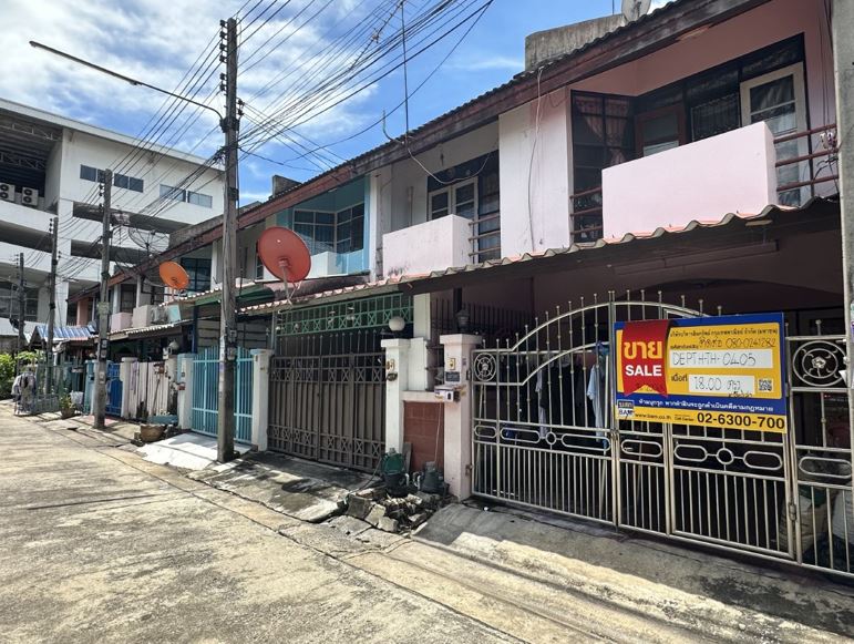 ทาวน์เฮ้าส์ โครงการทรัพย์กานดา ตลาดปทุมธานี