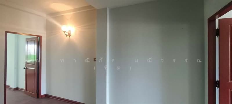 ทาวน์เฮ้าส์ 3 ชั้น 25 ตร.ว. ทาวน์เฮ้าส์ ซอยติวานนท์ ซอย2, Nonthaburi