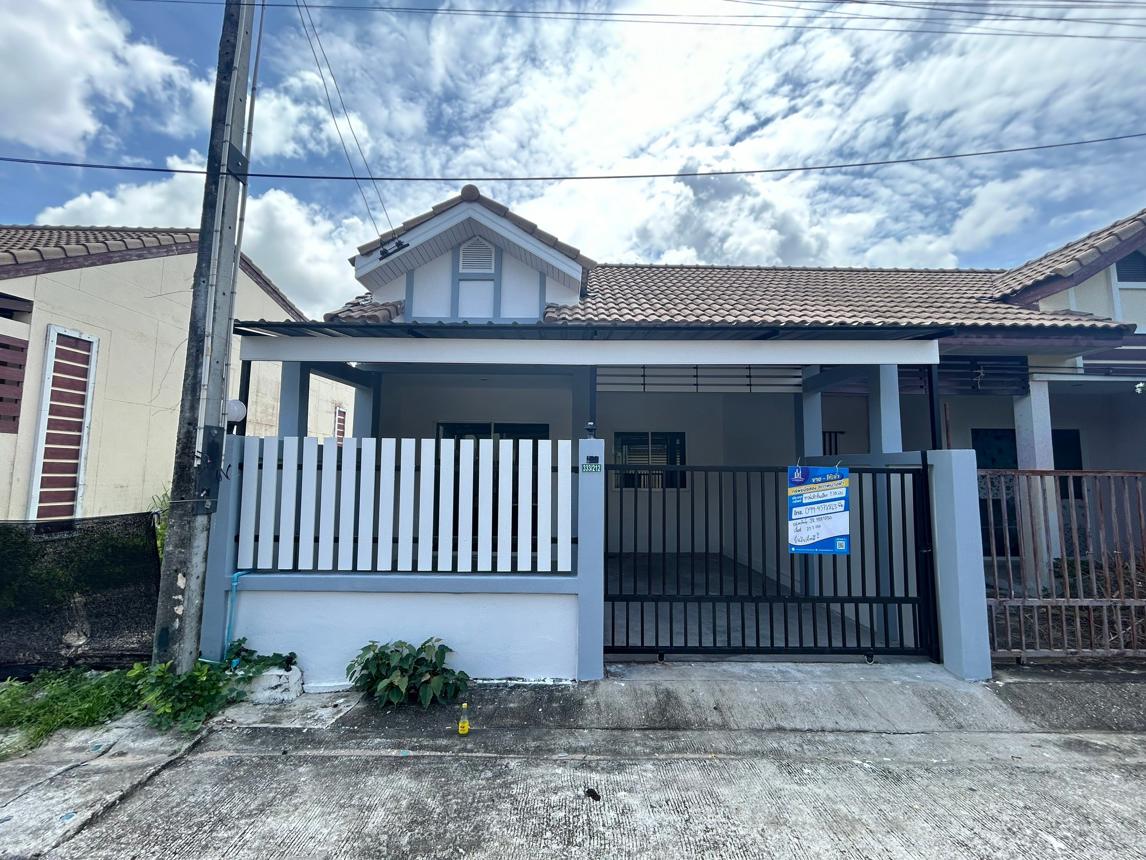 Townhouse at Rom Yen, Nikhom Phatthana, Rayong