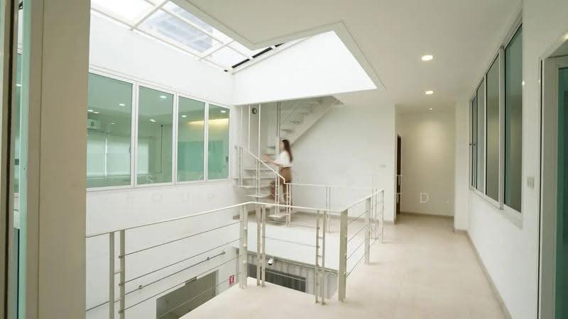 2-storey home office, Soi Wat Umong, Chiang Mai