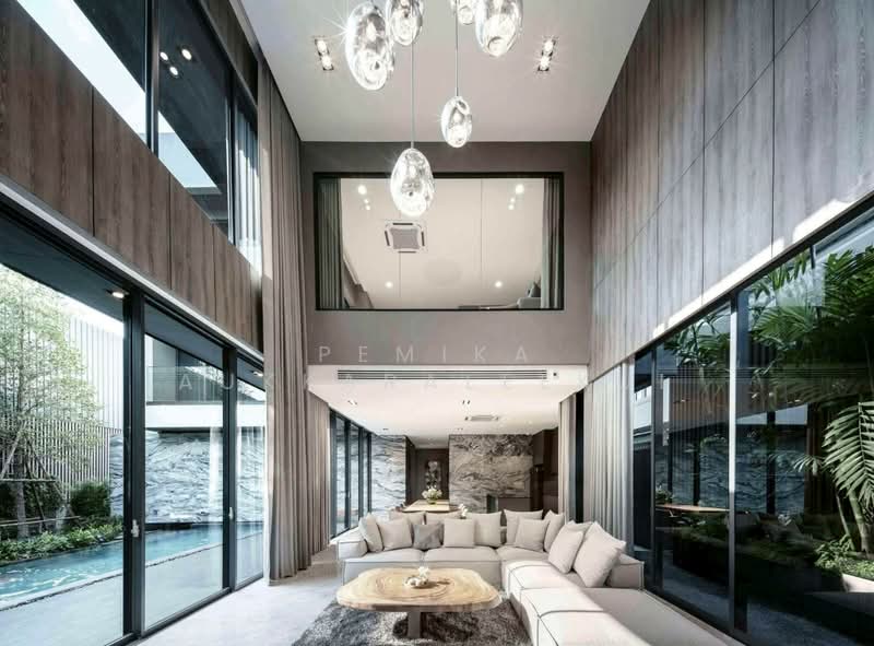 4-BR Villa, Bangkok