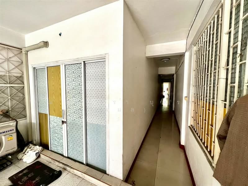 ทาวน์เฮ้าส์ 2 ชั้น 30.1 ตร.ว. ทาวน์เฮ้าส์ ซอยชานเมือง2 ถนนมิตรไมตรี, Bangkok