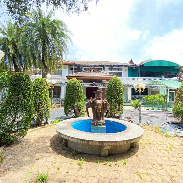 ที่ดินพร้อมบ้านและสิ่งปลูกสร้าง ขนาด3-2-74.3ไร่ ซ.ติวานนท์-ปากเกร็ด22, Nonthaburi