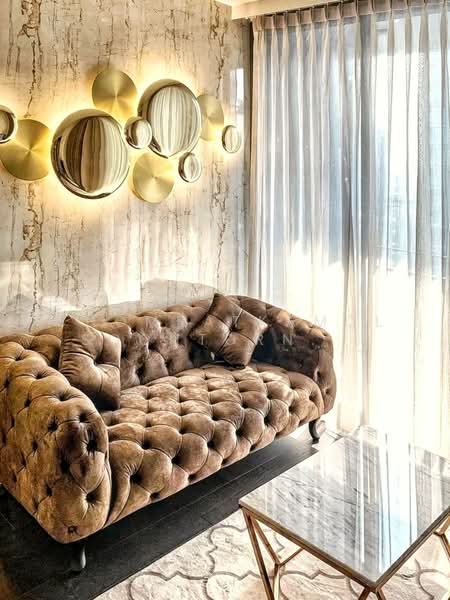 LAVIQ Sukhumvit 57, Bangkok