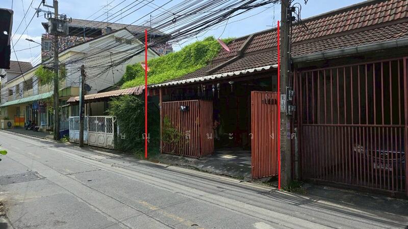 Single-Storey Townhouse for Sale in the Heart of Nonthaburi, Nonthaburi