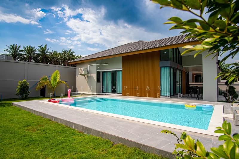 Modern Villa for Sale in Aonang, Krabi, Krabi